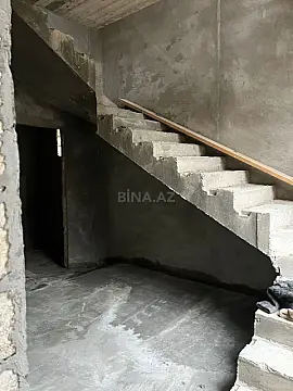 Satılır 6 otaqlı həyət evi 400 m²