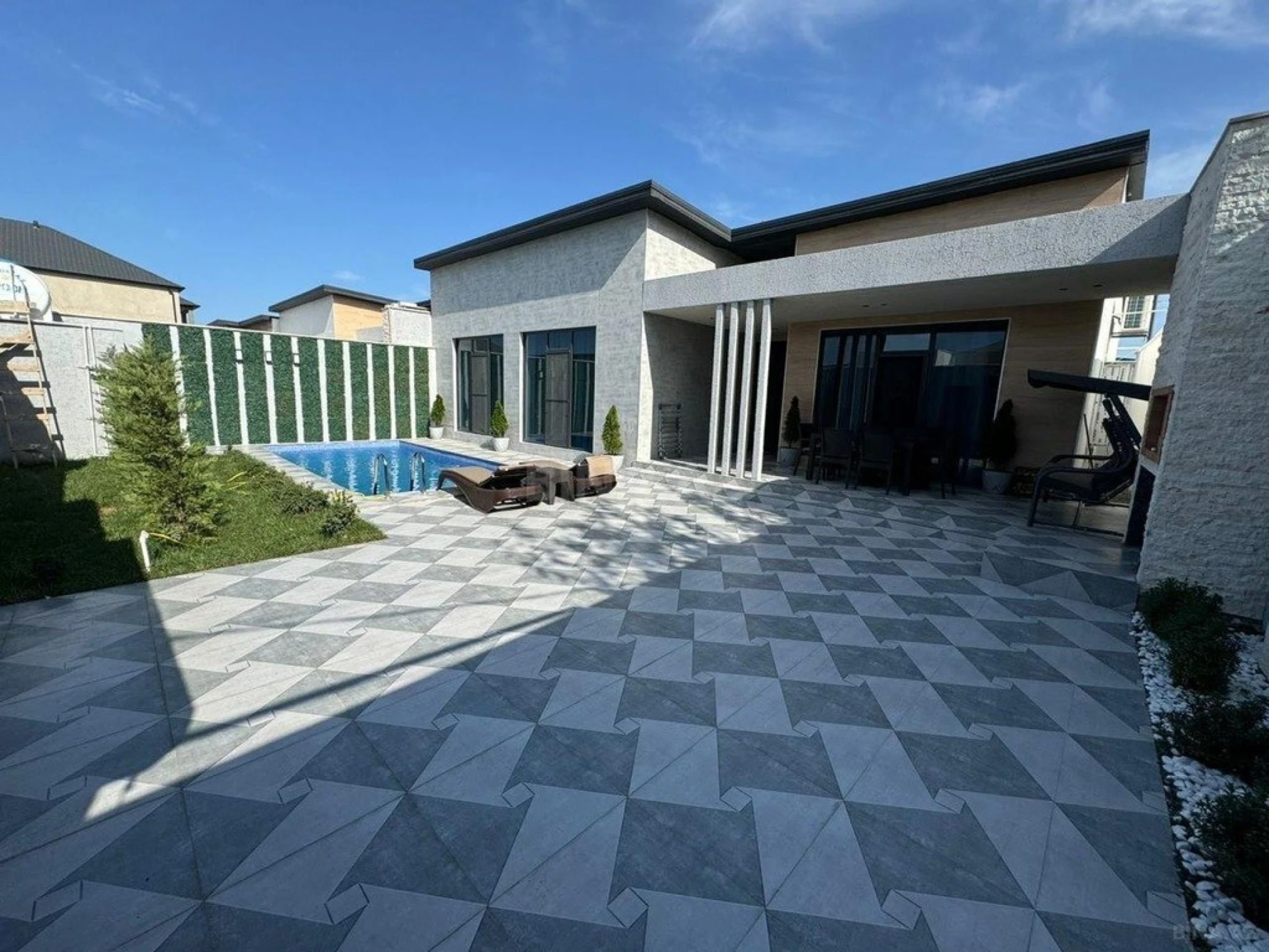 Kirayə verilir 4 otaqlı həyət evi 200 m²
