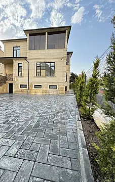 Satılır 6 otaqlı həyət evi 276.8 m²