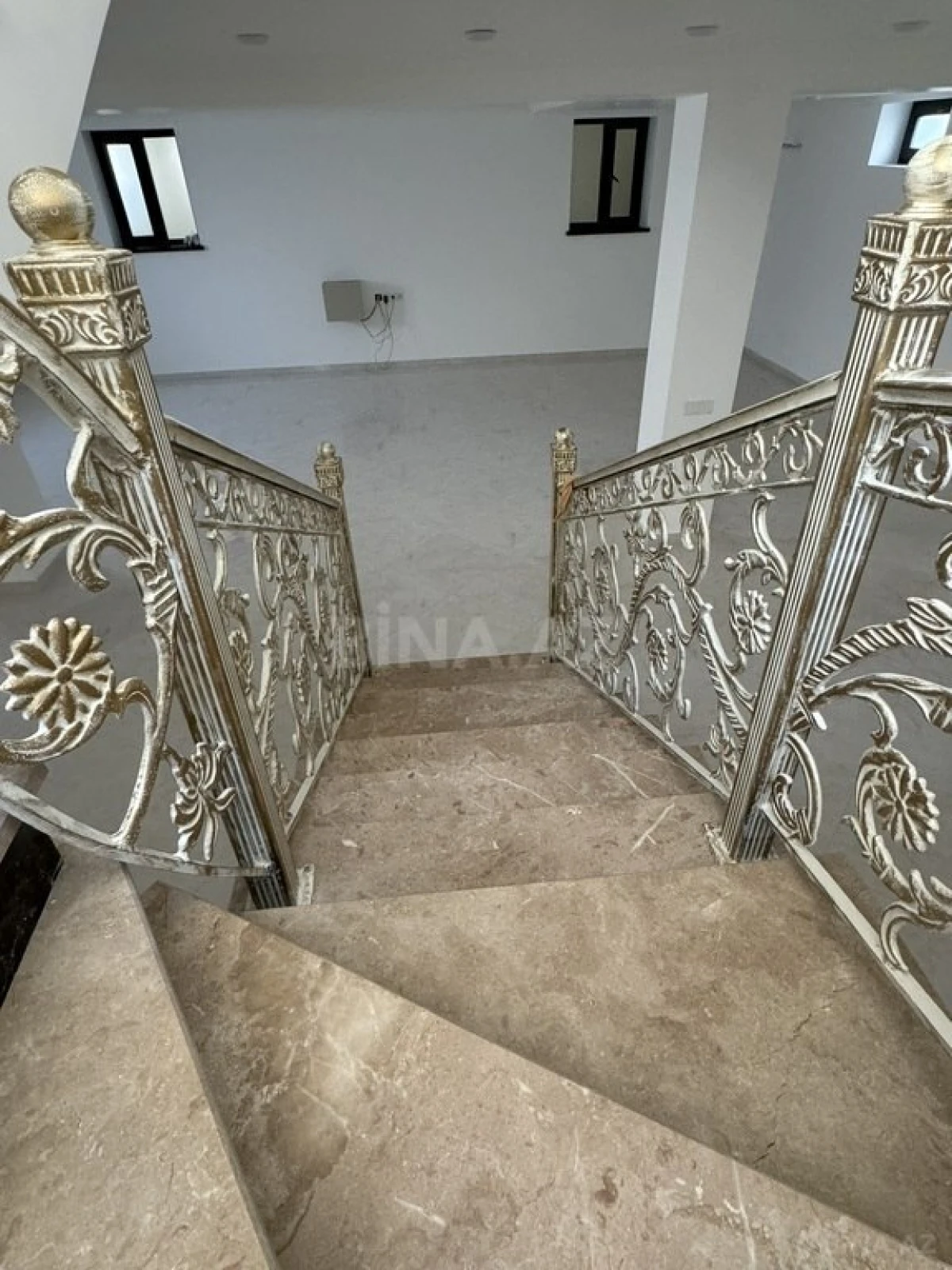 Satılır 6 otaqlı həyət evi 276.8 m²