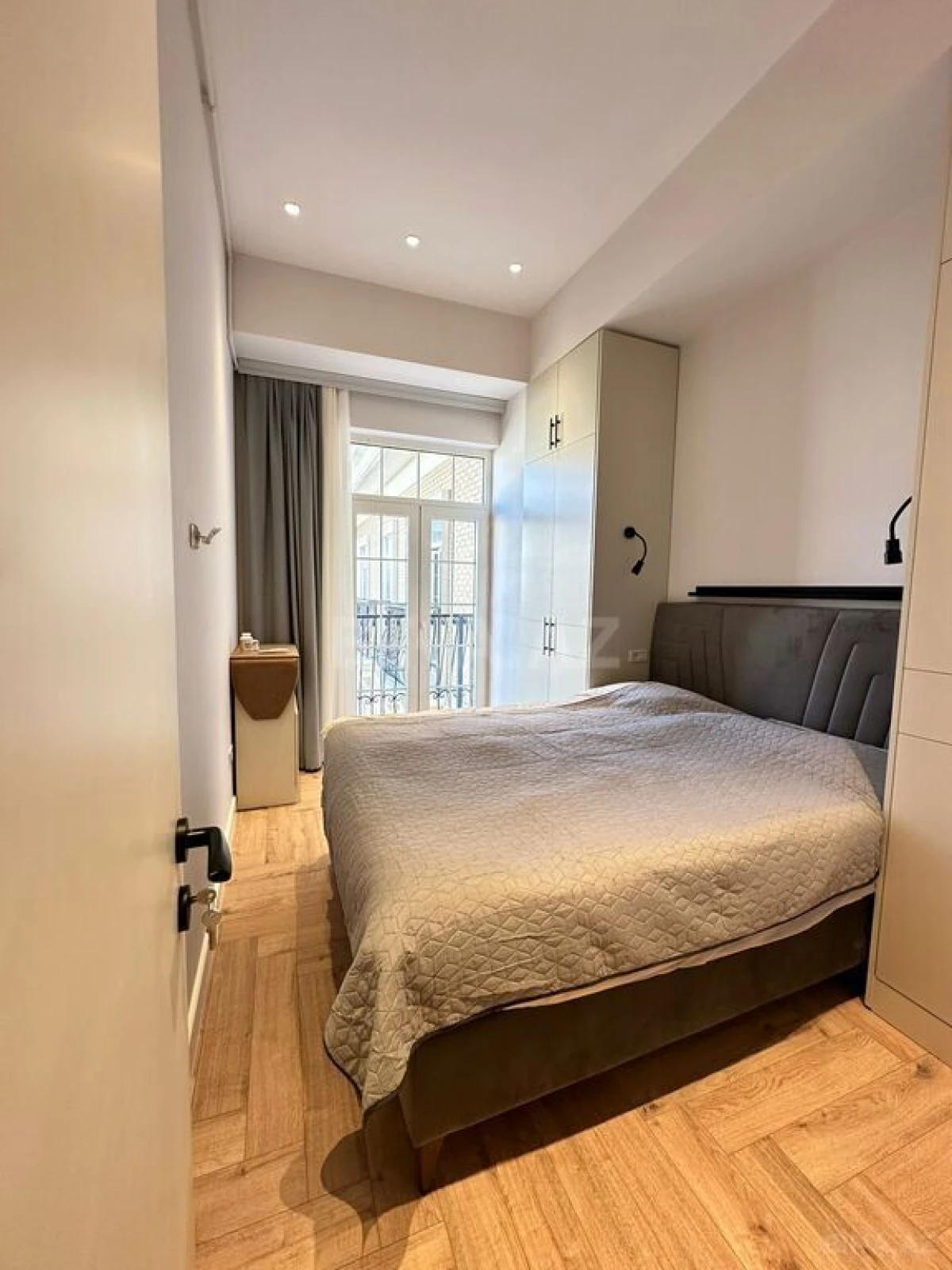 Kirayə verilir 2 otaqlı mənzil 60 m²