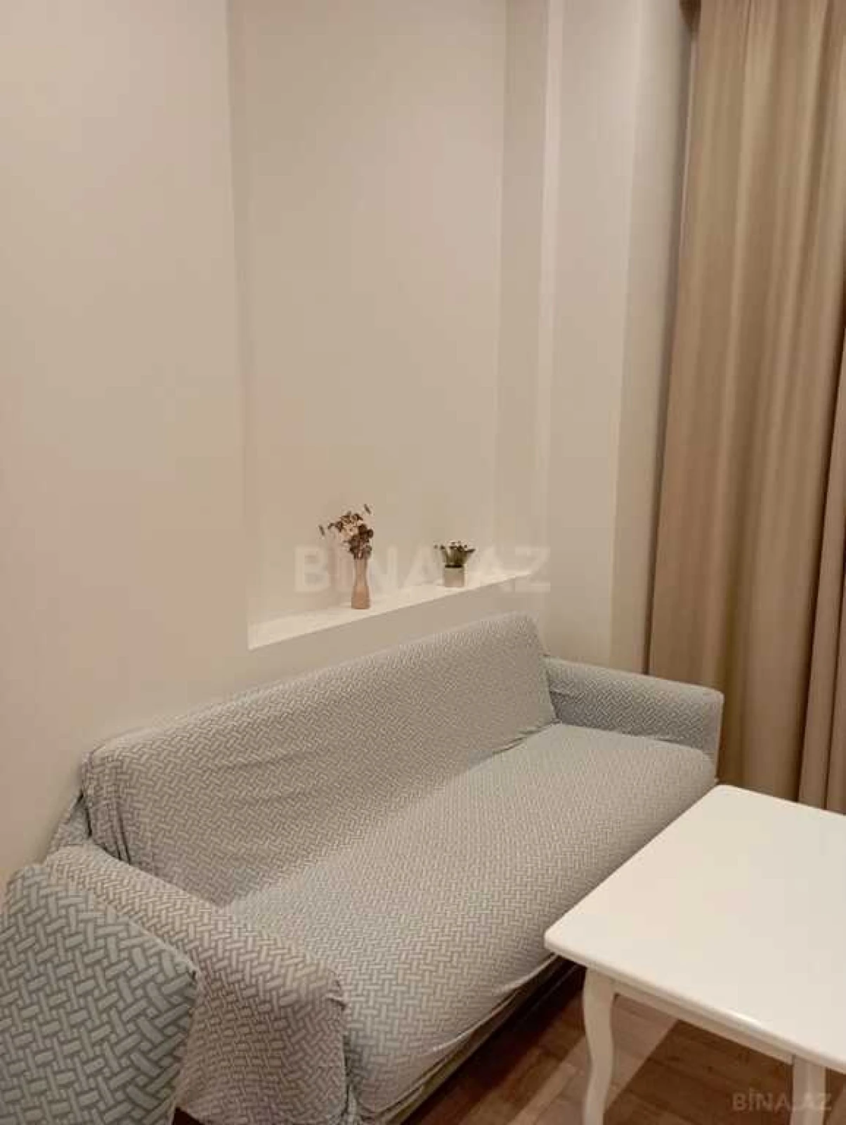 Kirayə verilir 2 otaqlı mənzil 60 m²