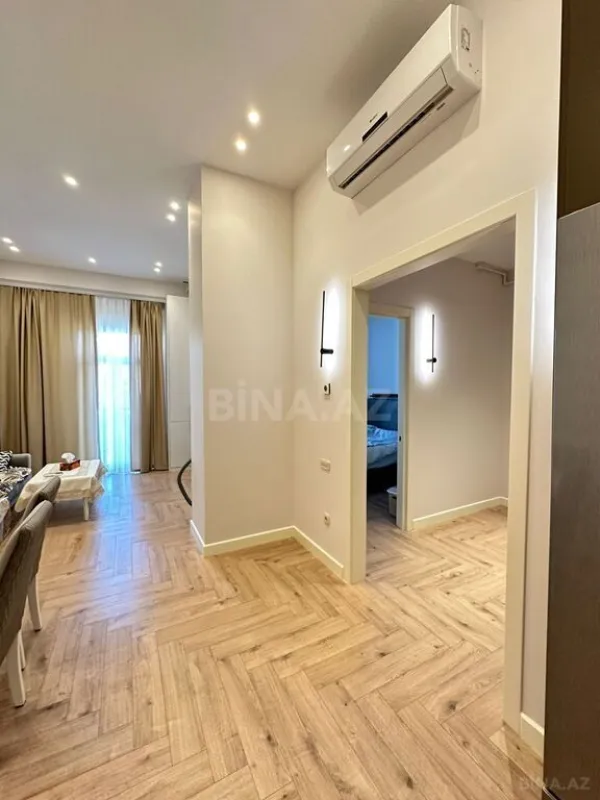 Kirayə verilir 2 otaqlı mənzil 60 m²