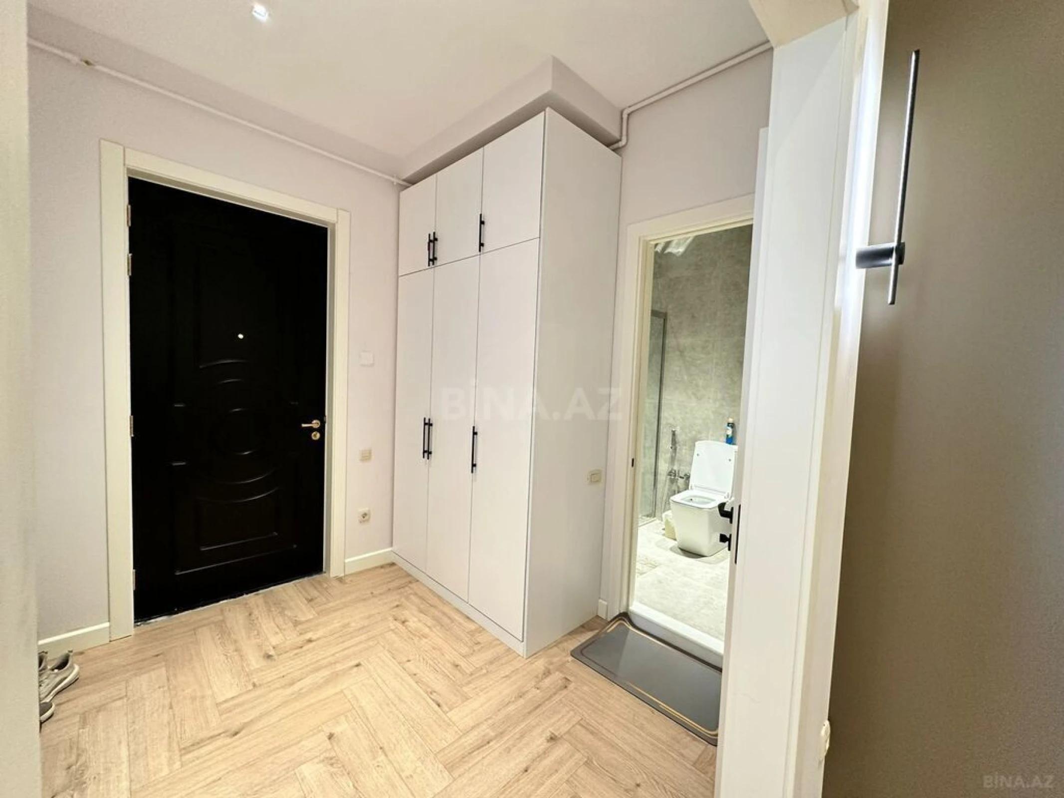 Kirayə verilir 2 otaqlı mənzil 60 m²