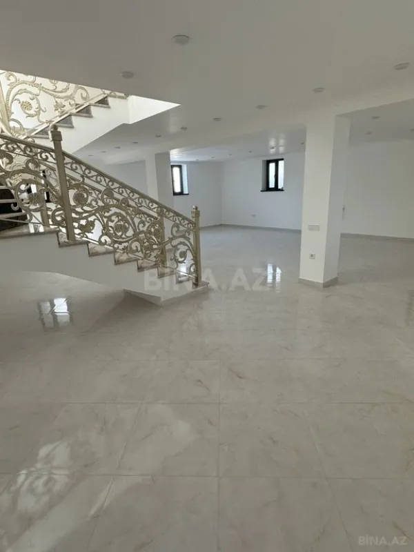 Satılır 6 otaqlı həyət evi 276.8 m²