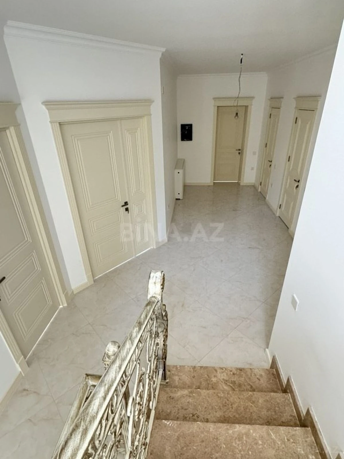 Satılır 6 otaqlı həyət evi 276.8 m²