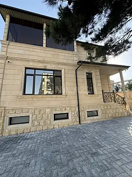 Satılır 6 otaqlı həyət evi 276.8 m²
