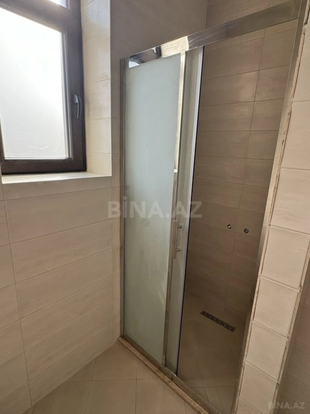 Satılır 6 otaqlı həyət evi 276.8 m²