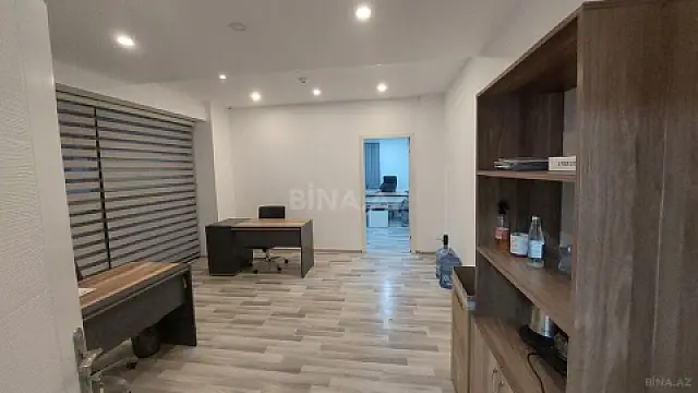Kirayə verilir 2 otaqlı ofis 55 m²