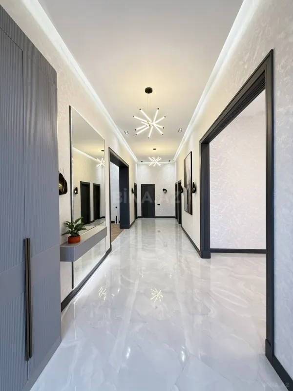 Satılır 4 otaqlı həyət evi 180 m²