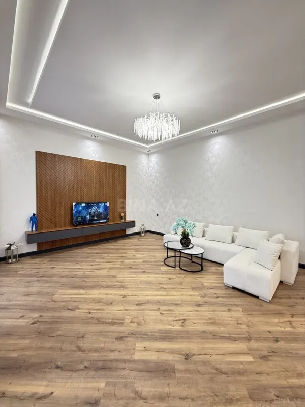 Satılır 4 otaqlı həyət evi 180 m²