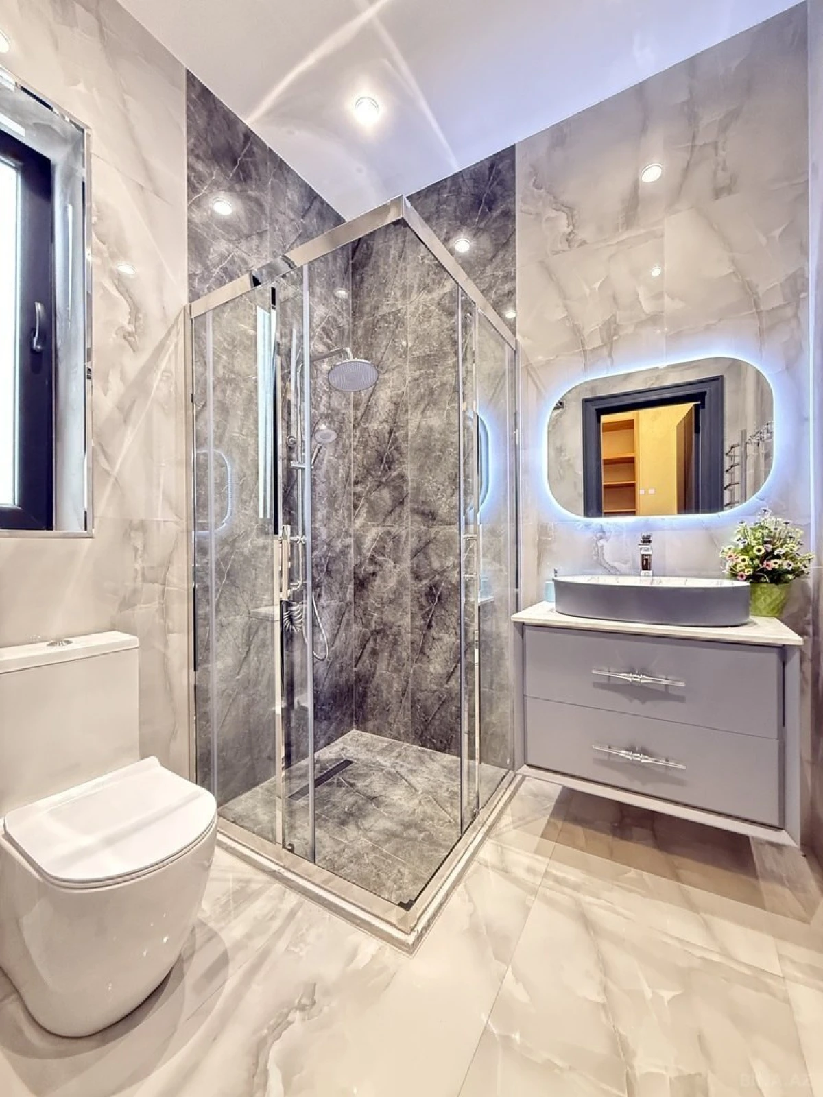 Satılır 4 otaqlı həyət evi 180 m²