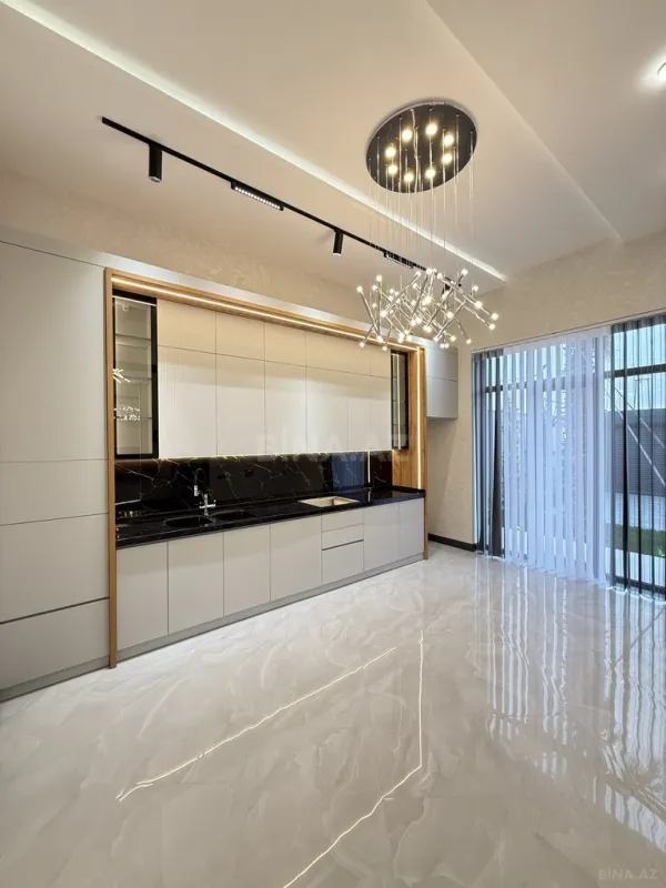 Satılır 4 otaqlı həyət evi 180 m²