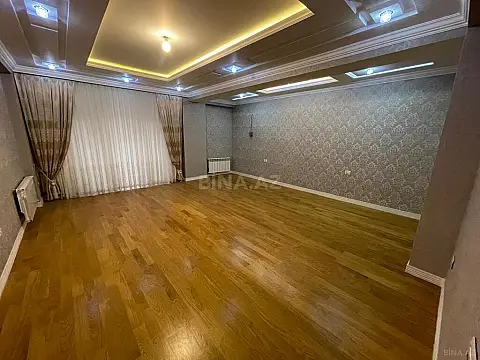 Satılır 4 otaqlı mənzil 240 m²