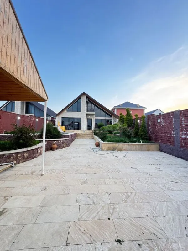 Satılır 5 otaqlı həyət evi 150 m²