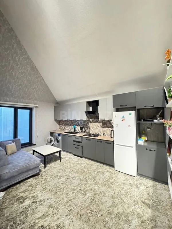 Satılır 5 otaqlı həyət evi 150 m²