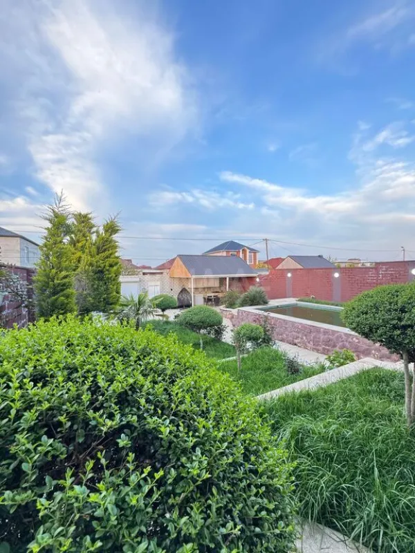 Satılır 5 otaqlı həyət evi 150 m²