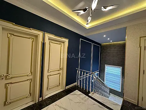 Satılır 5 otaqlı həyət evi 400 m²