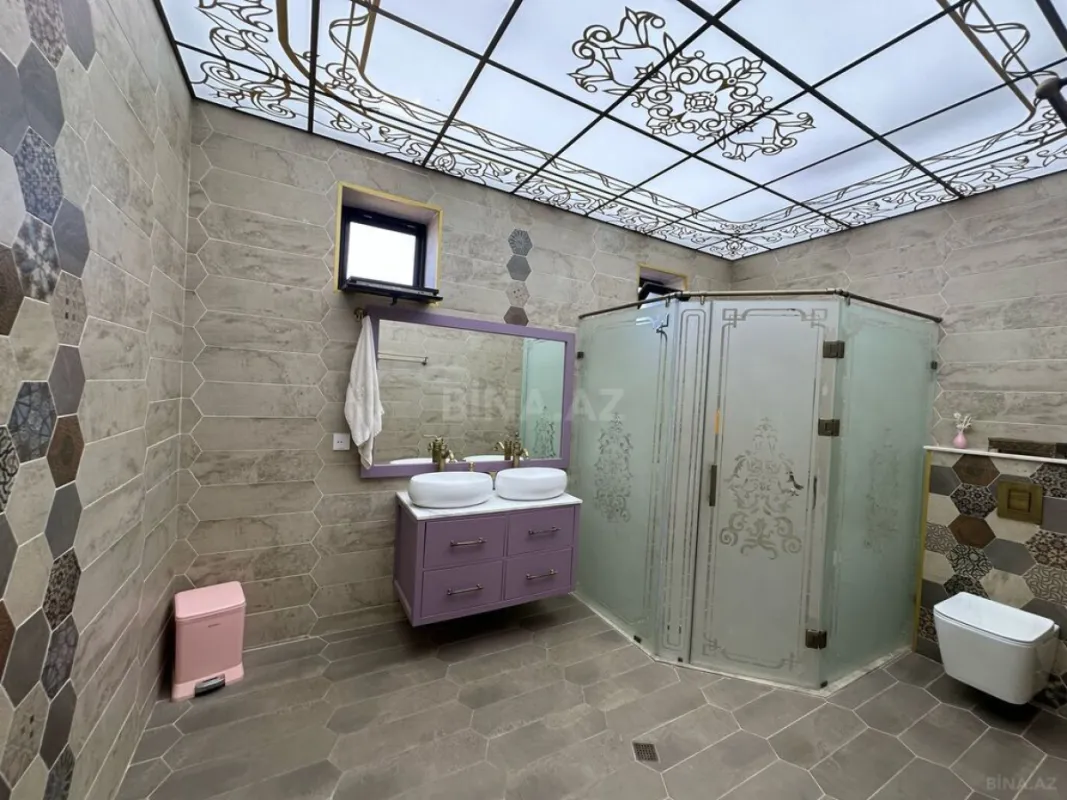 Satılır 5 otaqlı həyət evi 400 m²