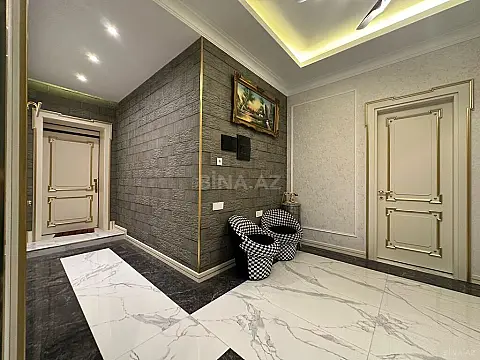 Satılır 5 otaqlı həyət evi 400 m²