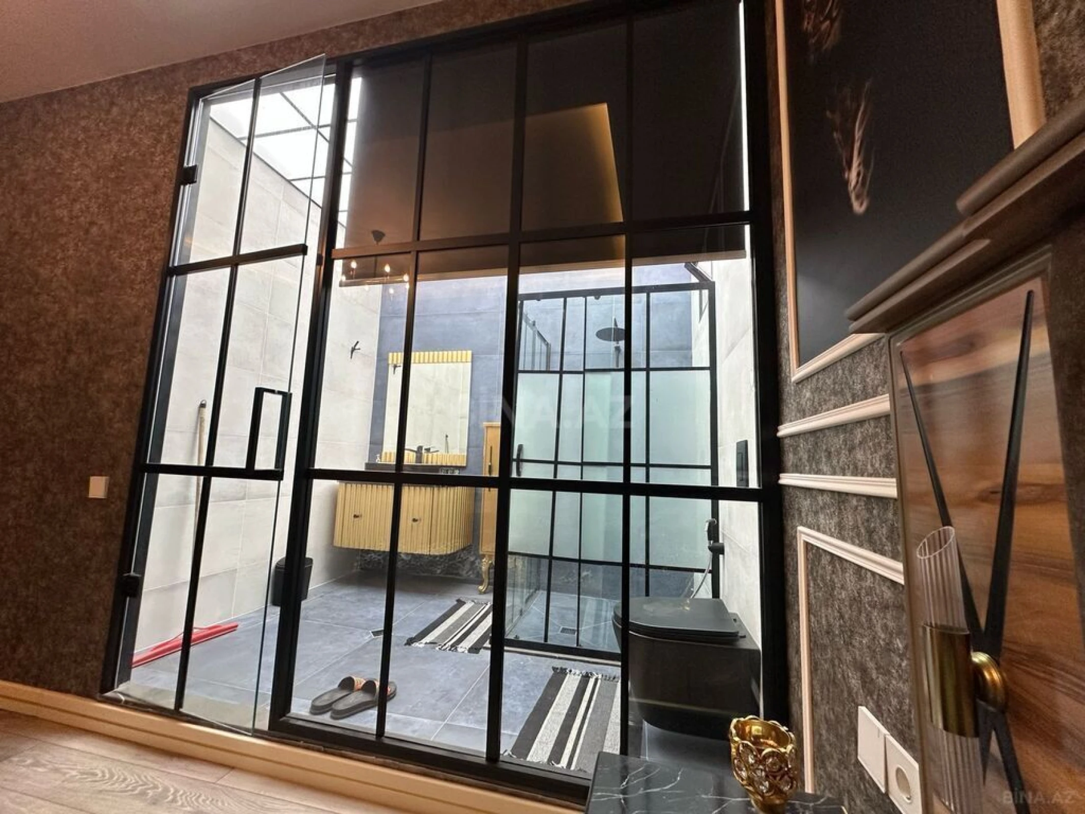 Satılır 5 otaqlı həyət evi 400 m²