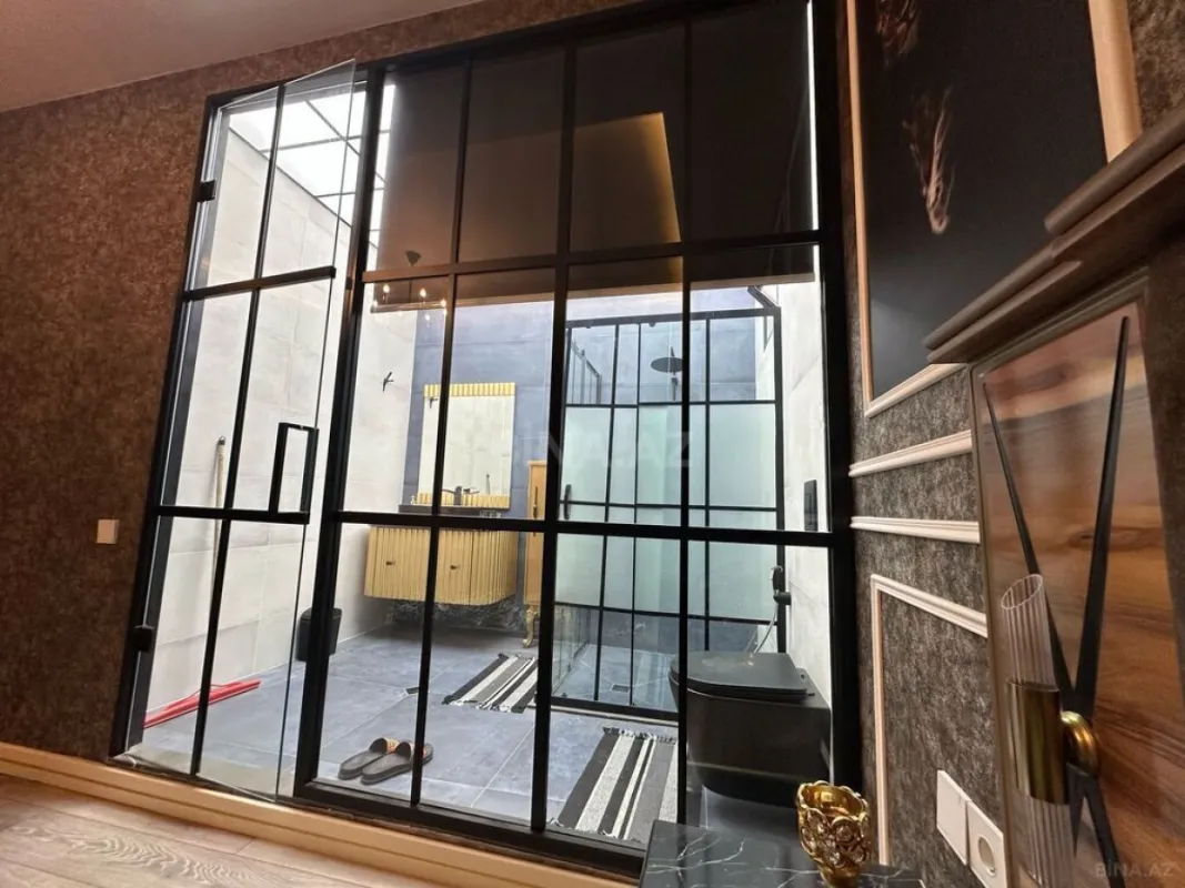 Satılır 5 otaqlı həyət evi 400 m²