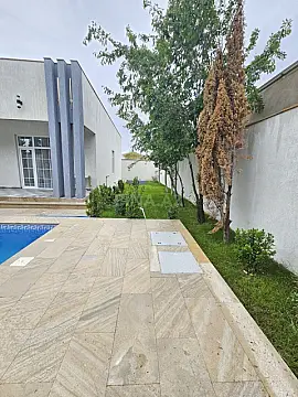 Satılır 4 otaqlı həyət evi 150 m²