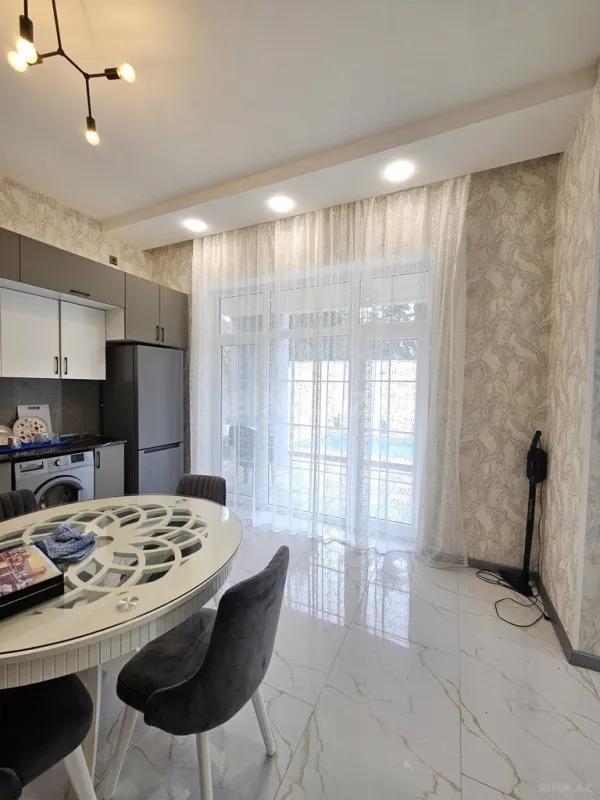 Satılır 4 otaqlı həyət evi 150 m²