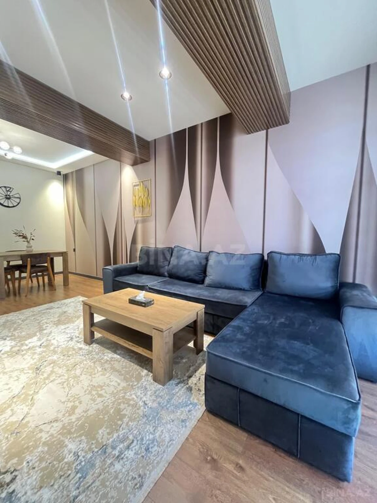 Kirayə verilir 2 otaqlı mənzil 80 m²