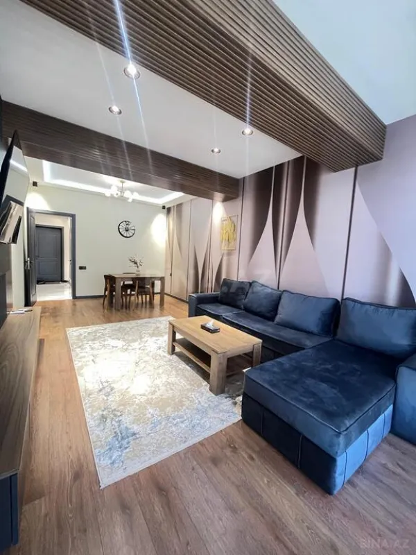 Kirayə verilir 2 otaqlı mənzil 80 m²