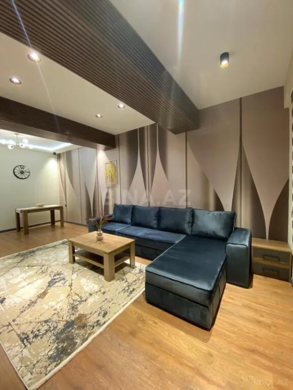 Kirayə verilir 2 otaqlı mənzil 80 m²