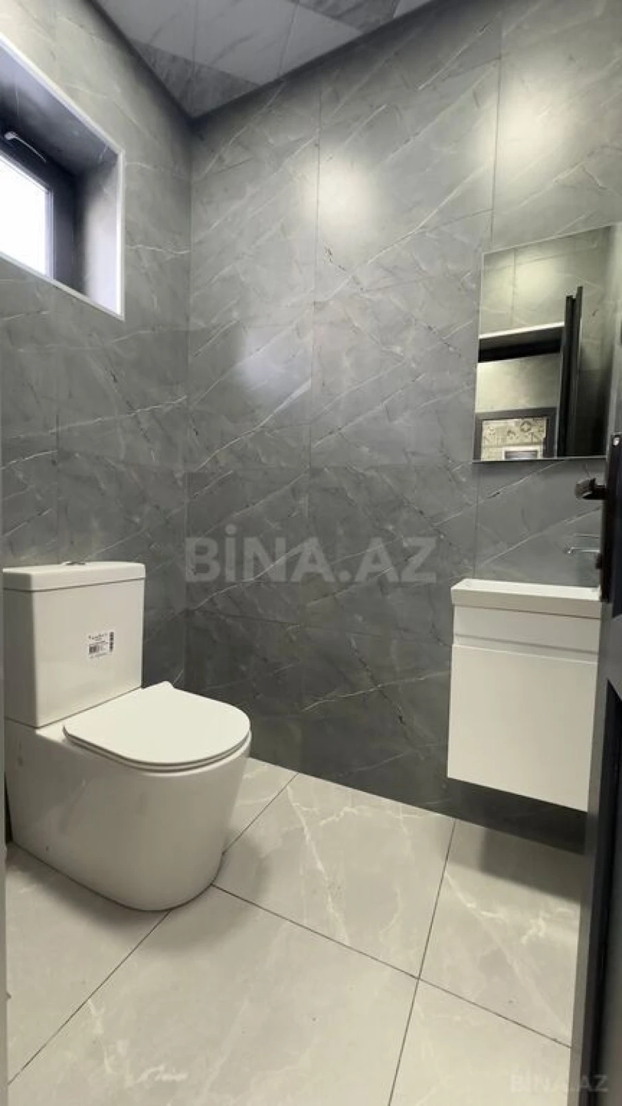 Satılır 6 otaqlı həyət evi 250 m²