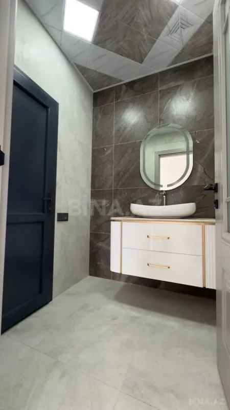 Satılır 6 otaqlı həyət evi 250 m²