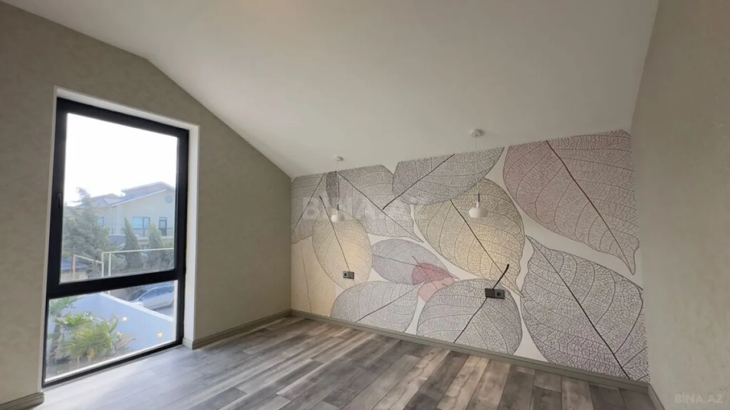 Satılır 6 otaqlı həyət evi 250 m²