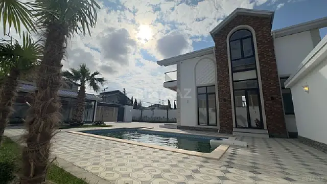 Satılır 6 otaqlı həyət evi 250 m²