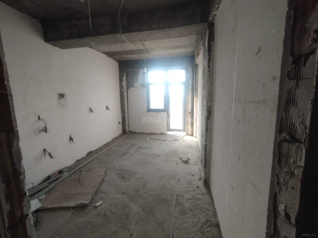 Satılır 3 otaqlı mənzil 130 m²