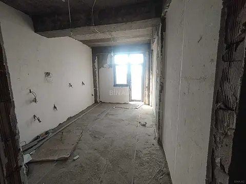 Satılır 3 otaqlı mənzil 130 m²