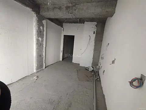 Satılır 3 otaqlı mənzil 130 m²