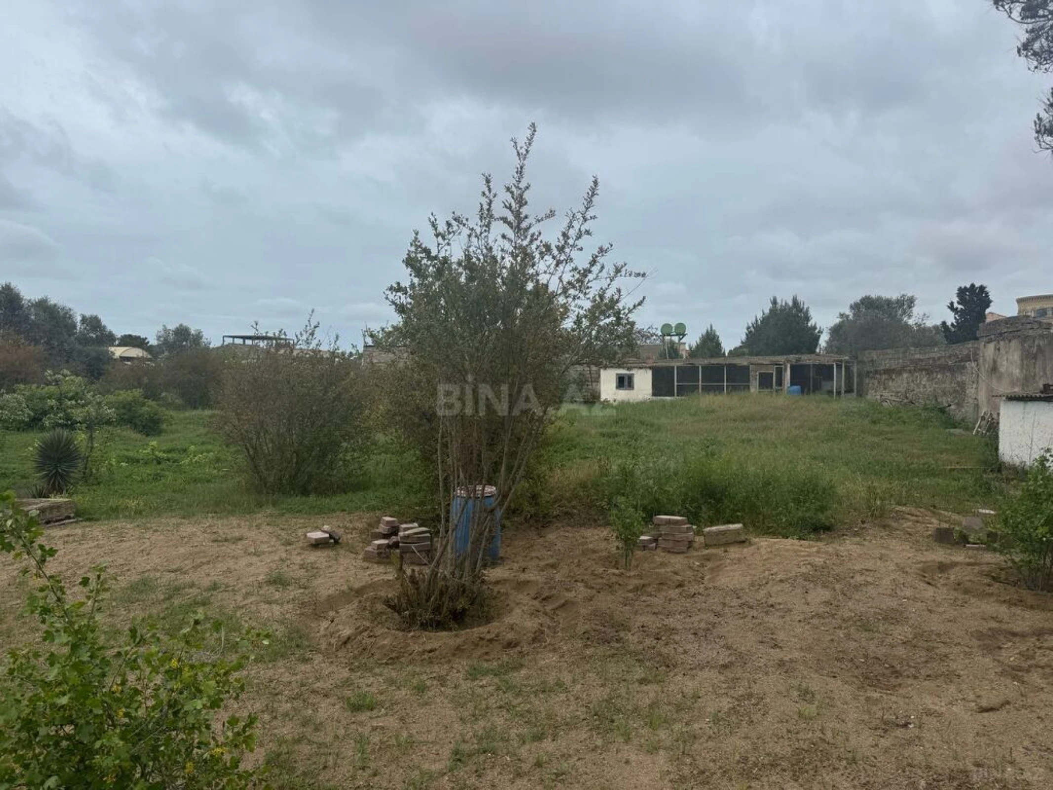 Satılır torpaq sahəsi 30 m²