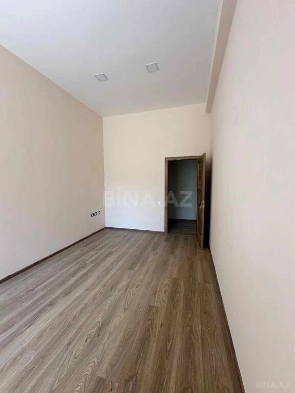 Satılır obyekt 125 m²