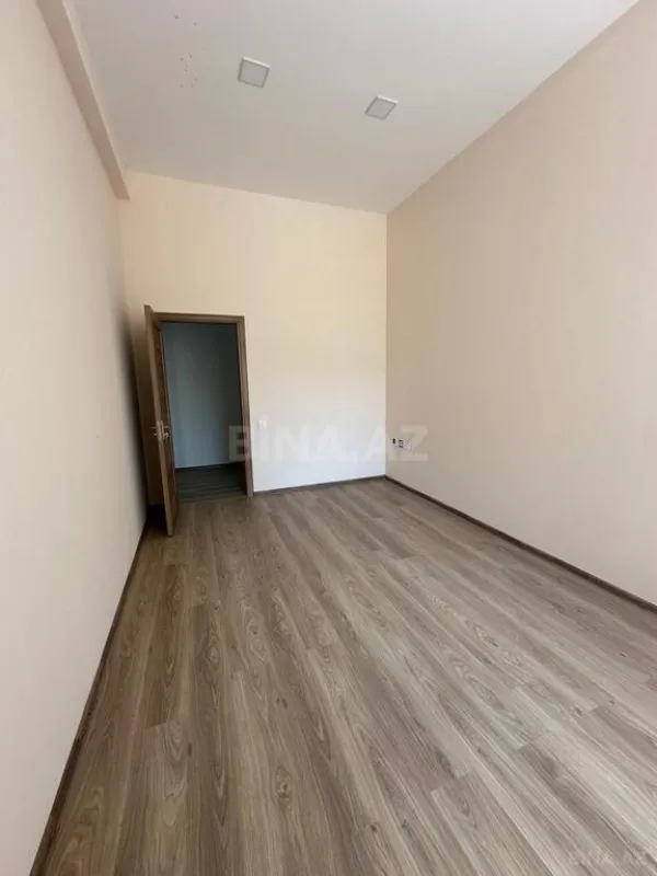 Satılır obyekt 125 m²