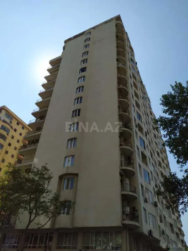 Satılır obyekt 125 m²