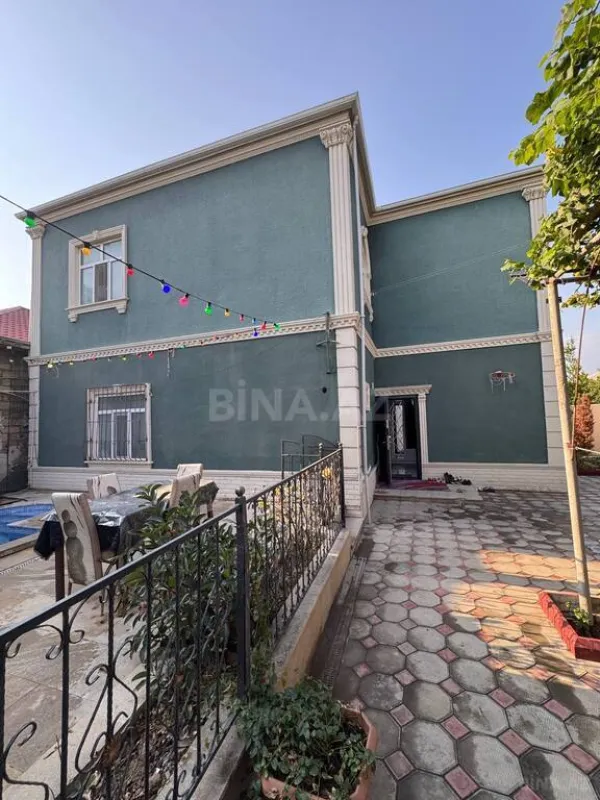 Satılır 6 otaqlı həyət evi 200 m²