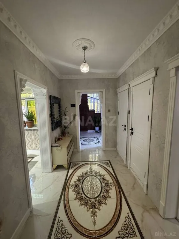 Satılır 6 otaqlı həyət evi 200 m²