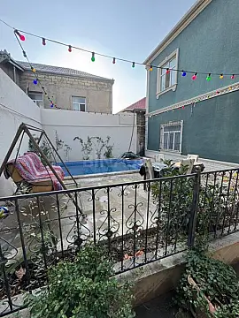 Satılır 6 otaqlı həyət evi 200 m²