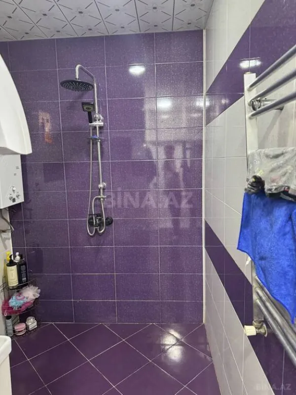 Satılır 6 otaqlı həyət evi 200 m²