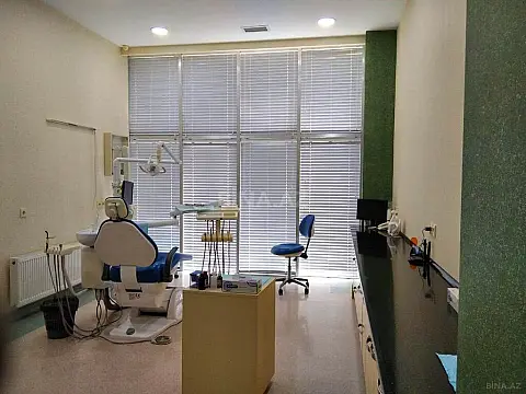 Satılır obyekt 290 m²