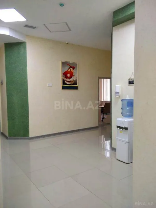 Satılır obyekt 290 m²