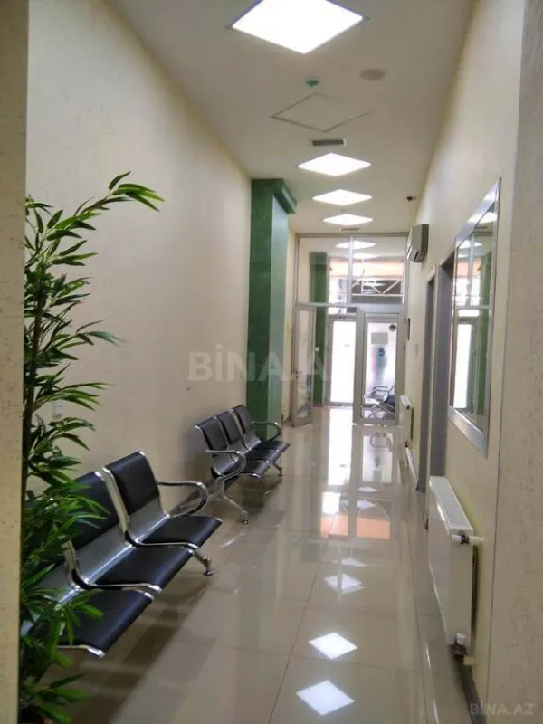 Satılır obyekt 290 m²