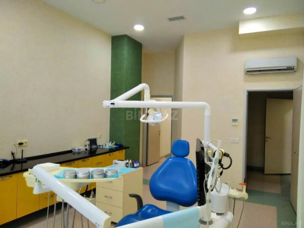 Satılır obyekt 290 m²